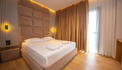 Deluxe Double Room with Balcony Full Sea View