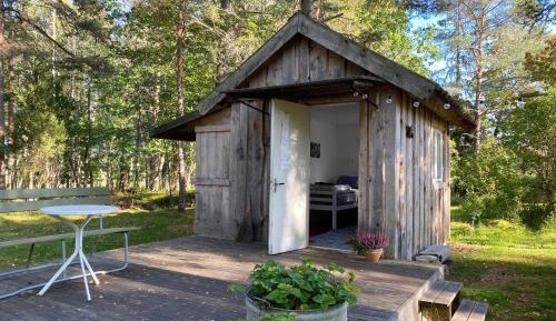Twin Room with Shared Toilet