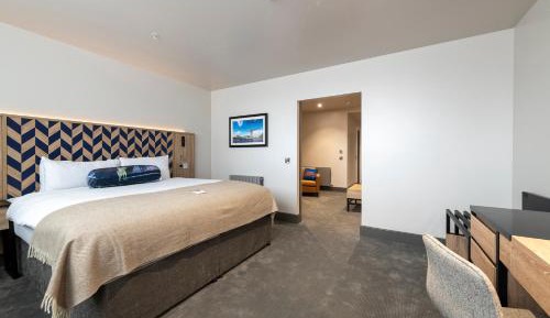 Executive Suite, 1 Super King Bed, Sofa Bed, Kitchenette