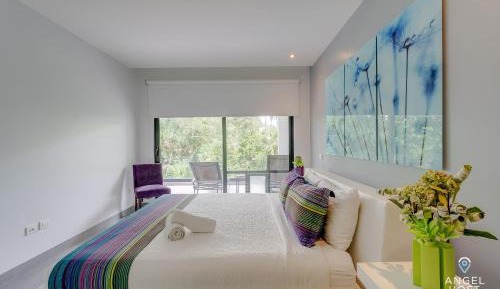 2BR Private Terrace & Beach Access