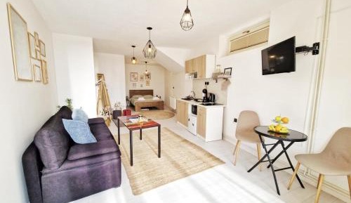 Studio Apartment
