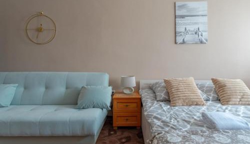 Economy Quadruple Room with Shared Bathroom