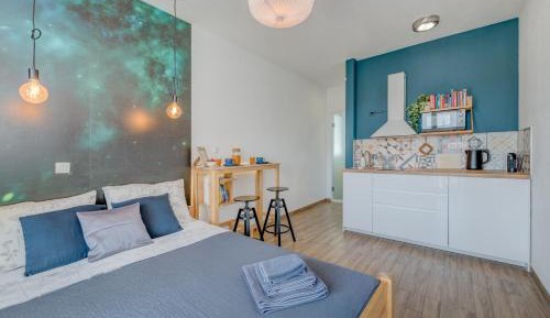 Studio with Balcony