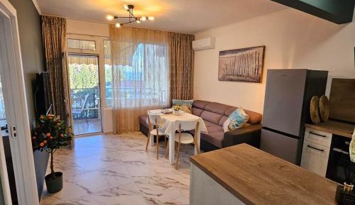 Two-Bedroom Deluxe Apartment