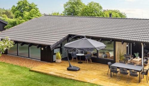 Four-Bedroom Holiday Home
