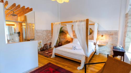 Deluxe Double Room with Extra Bed