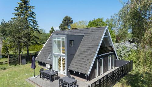 Four-Bedroom Holiday Home