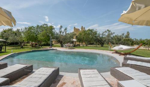 Six-Bedroom Holiday Home