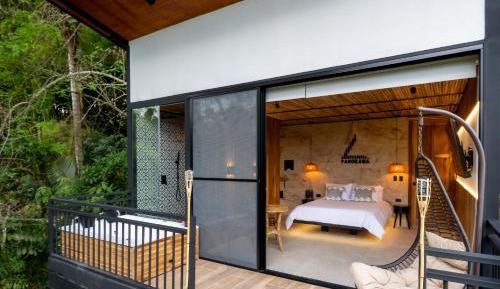 Deluxe Bungalow
