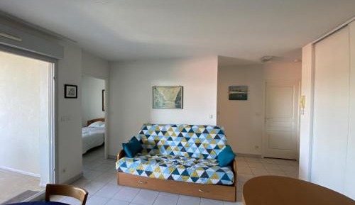 Apartment (3 Adults)