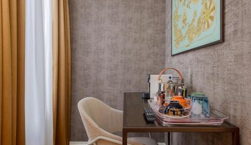 Superior King Room