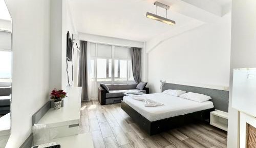 Deluxe Triple Room with Sea View