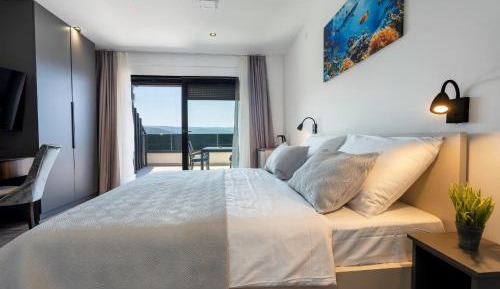 Superior Triple Room with Sea View