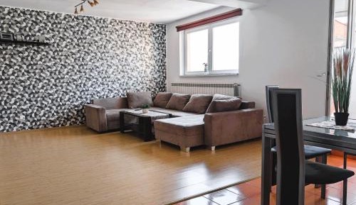 Apartment - Split Level