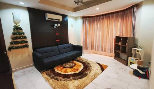 Three-Bedroom Deluxe Apartment