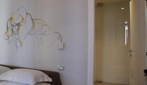 Deluxe Suite with Balcony
