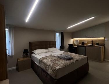 Double Room with Spa Bath