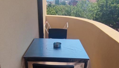 Deluxe Studio