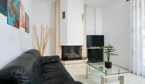 Three-Bedroom Apartment - High Floor
