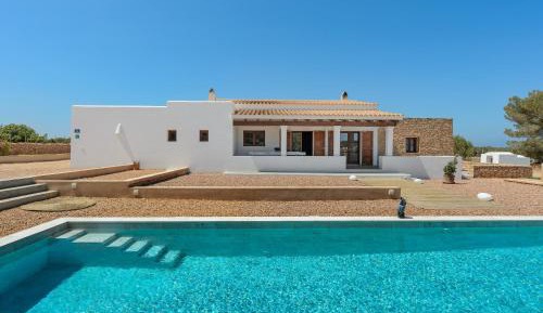 Villa with Garden View