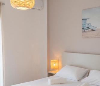 Deluxe Double Room with Balcony and Sea View