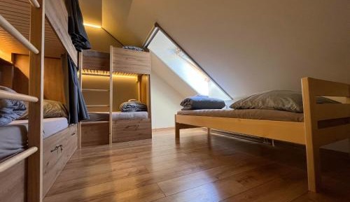 Bed in 6-Bed Mixed Dormitory Room