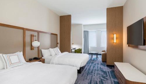 Suite, 2 Queen, Sofa bed
