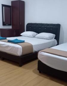 Deluxe Family Room