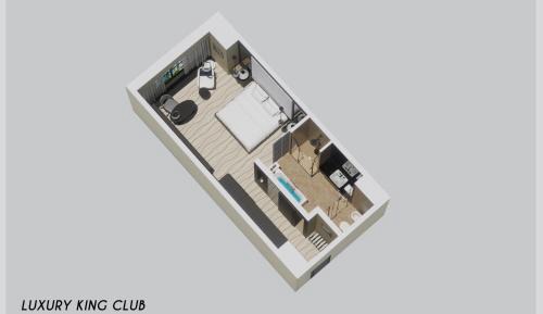 Luxury Club King Room with Club Access and Sea or City View