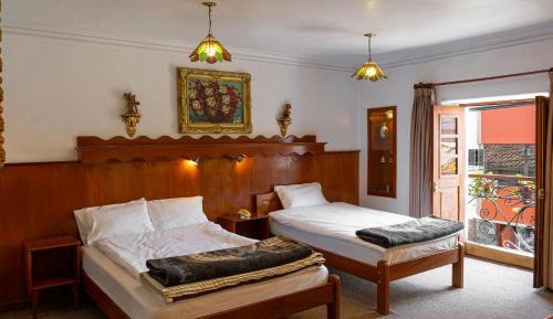 Triple Room with Balcony