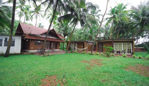 Family Room with Garden View