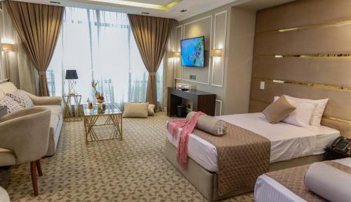 Superior Twin Room with City View