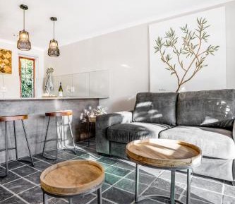 Deluxe Apartment