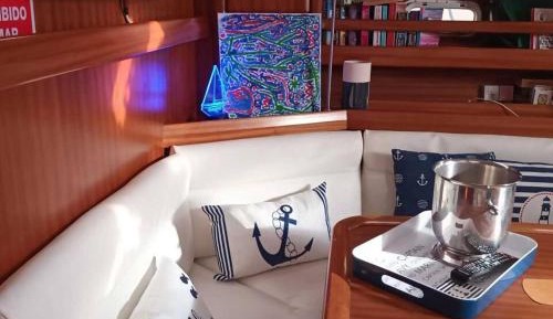 Three-Bedroom House Boat