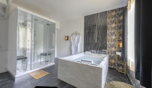One-Bedroom Villa