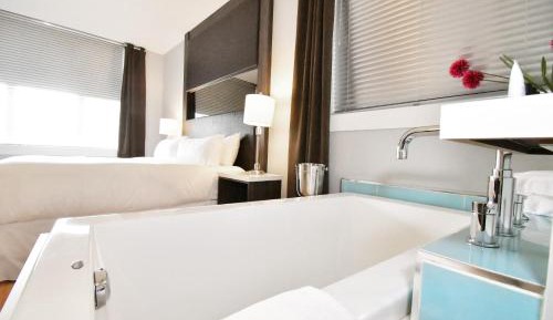 King Room with Spa Bath