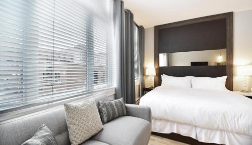 King Suite with Spa Bath