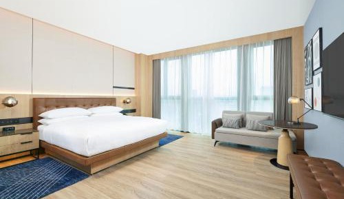 Select King Room