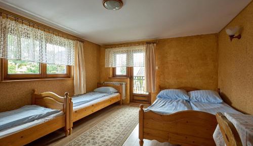 Basic Triple Room