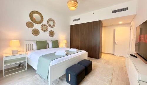 Two-Bedroom Apartment with Pool View