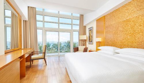 1 Bedroom 2 room Suite, 1 King, Ocean view, Balcony