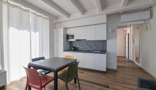 One-Bedroom Apartment with Sea View