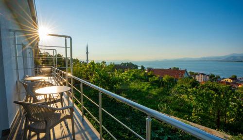 Double Room with Lake View