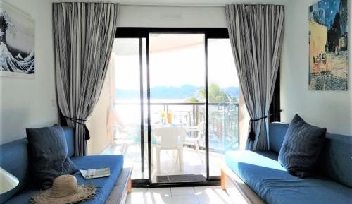 Apartment (4 Adults)
