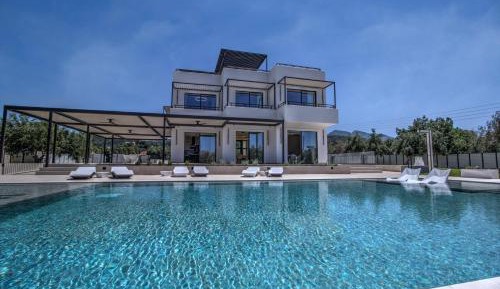 Villa with Private Pool