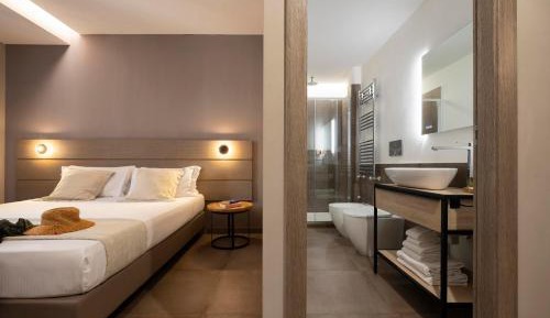 Standard King Room