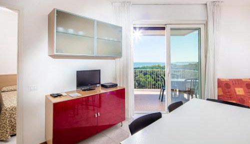 One-Bedroom Apartment with Sea View - Sixth Floor