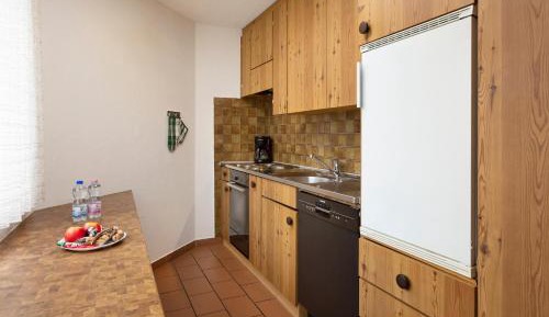 Three-Bedroom Apartment with Mountain View