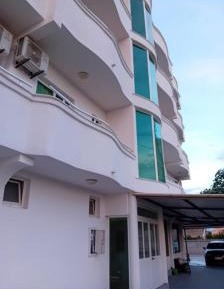 One-Bedroom Apartment with View