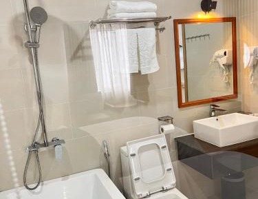 Twin Room with Bath